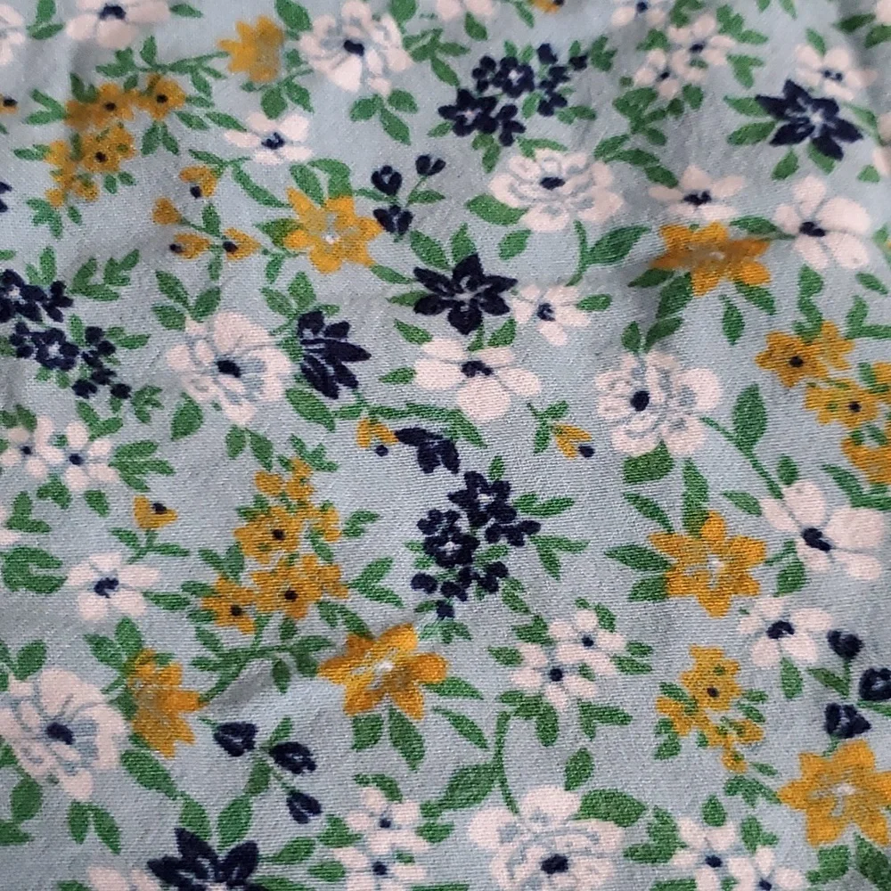 Merchandise - Picture 4 of 4